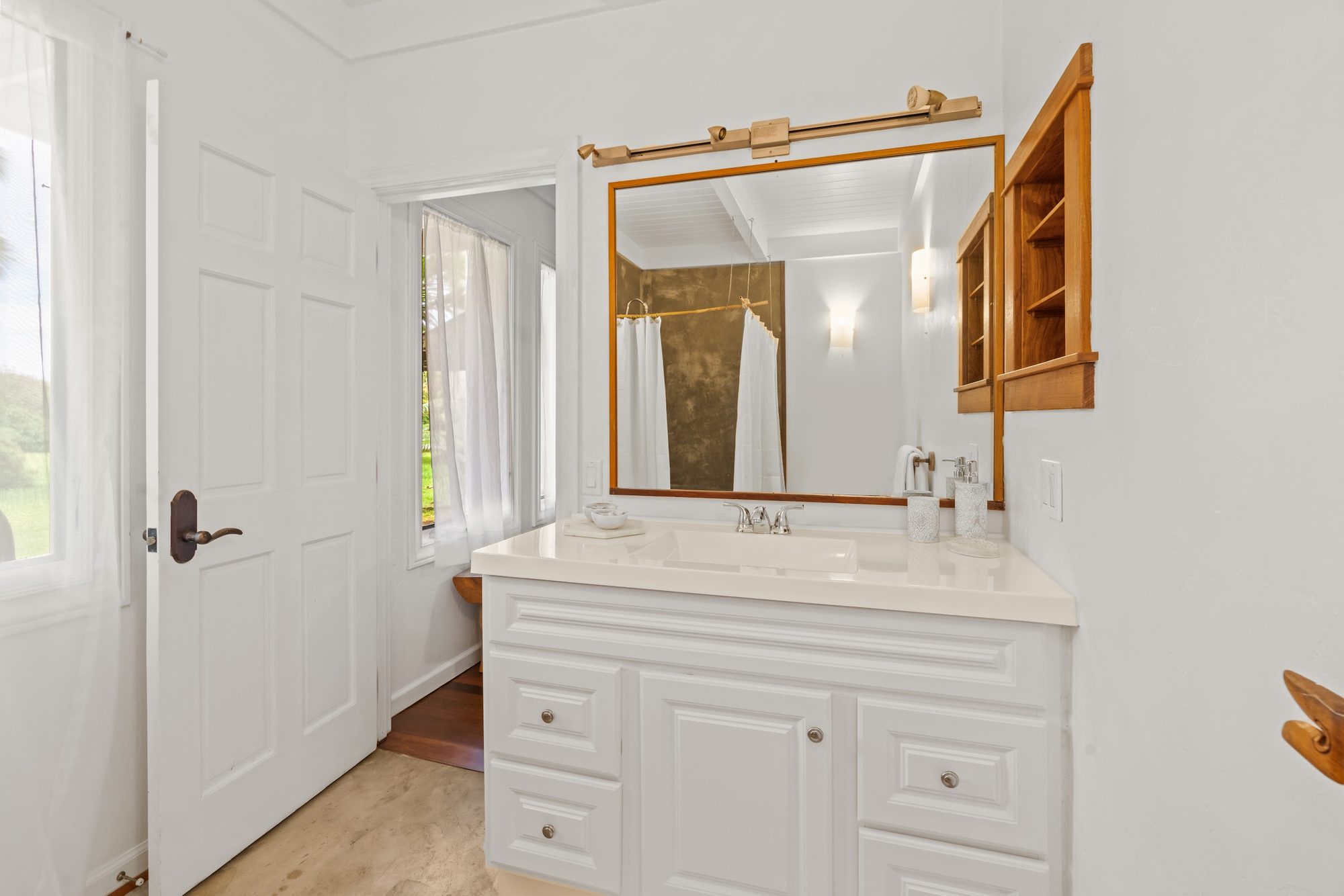 Powder room