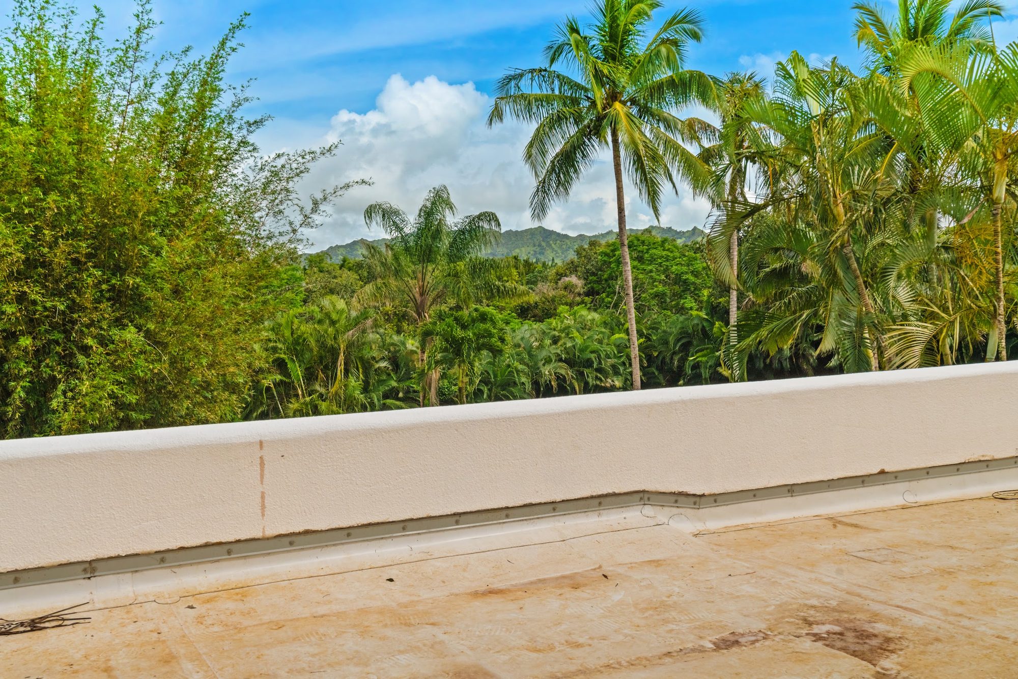 Upper terrace above the grounds